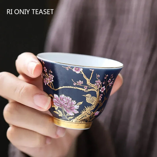 Xícara de chá com modelo oriental