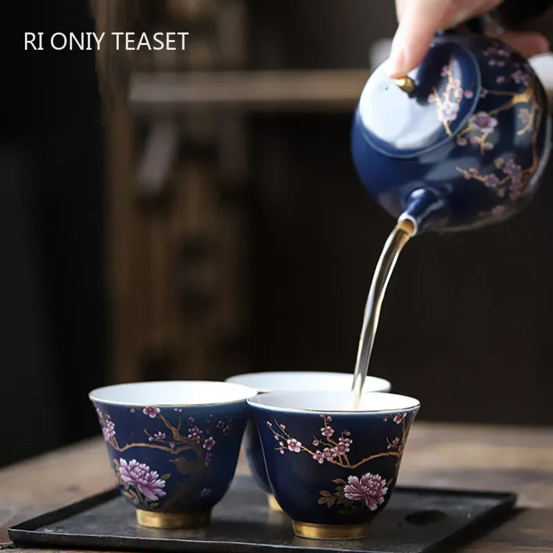 Xícara de chá com modelo oriental